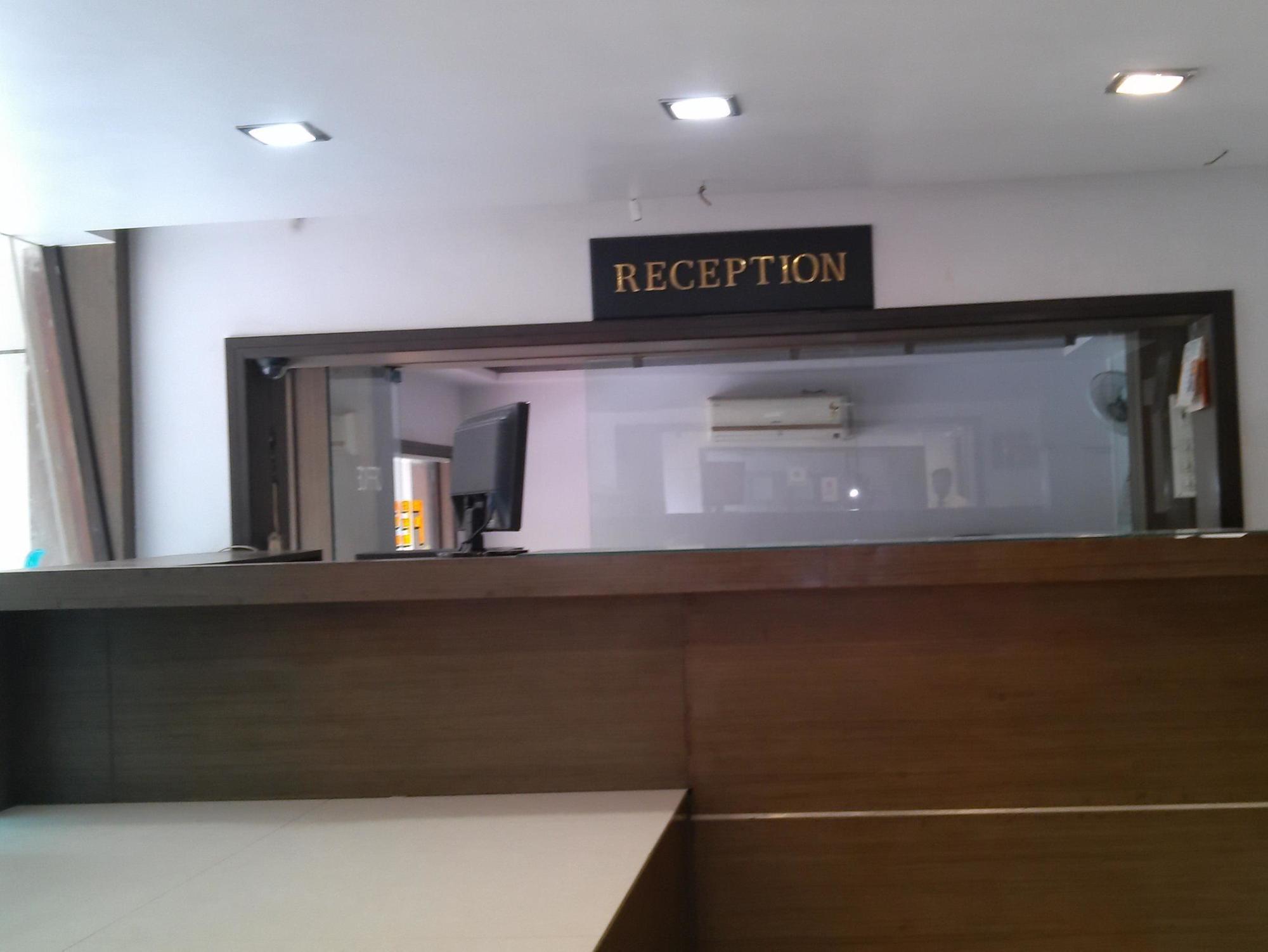 Hotel Jal Sagar Vadodara Zewnętrze zdjęcie